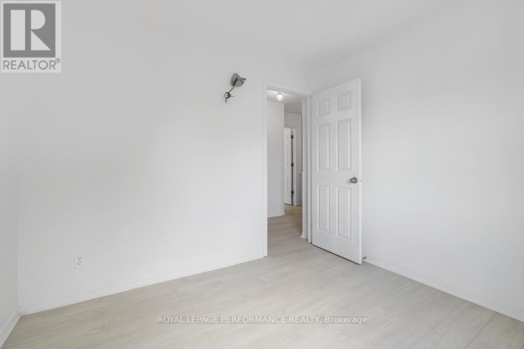 1416 Caravel Crescent