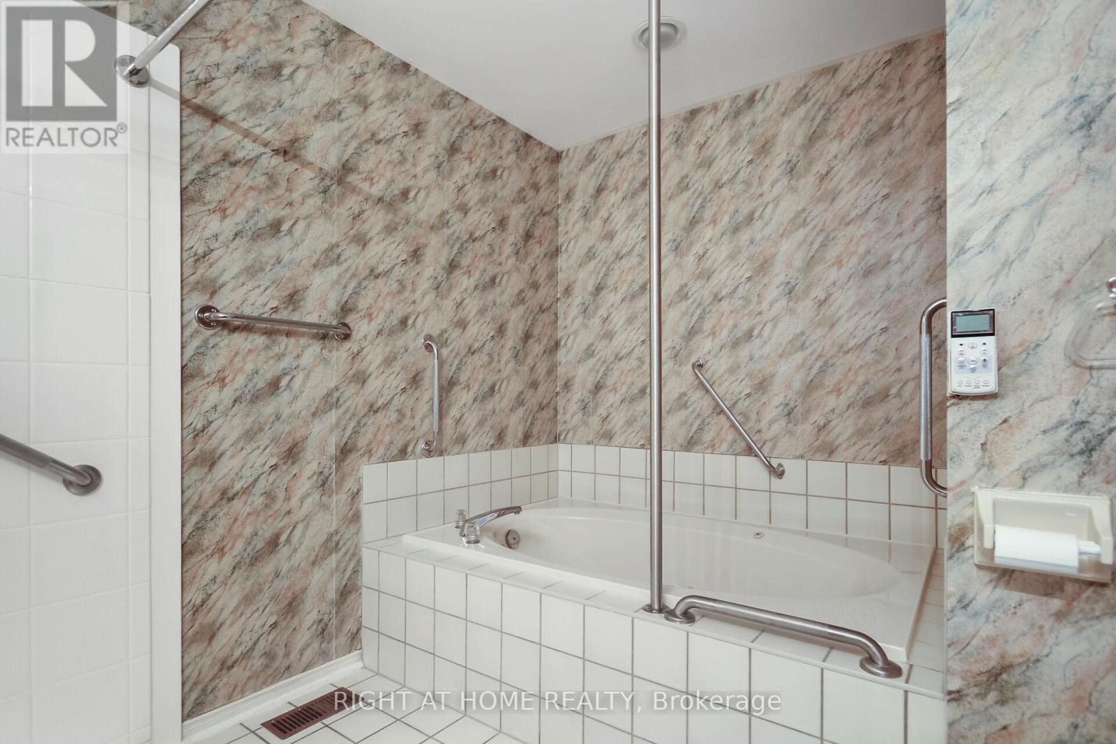 40 Kettering Private