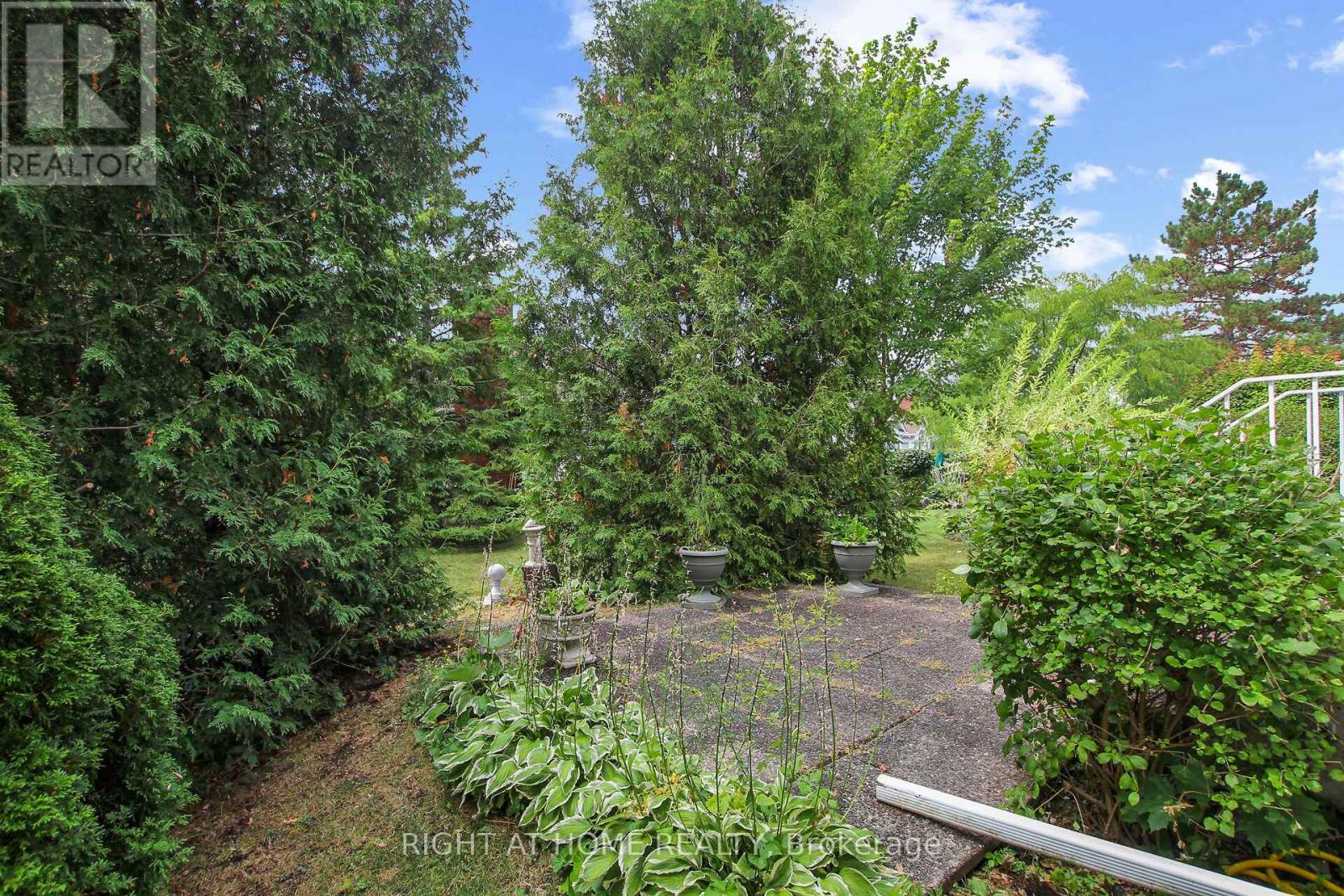40 Kettering Private