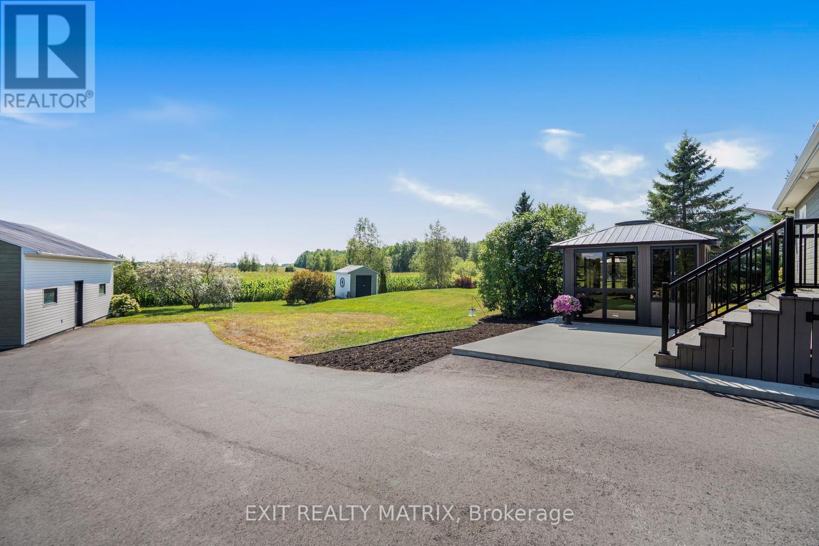 1526 Sandy Hill Road
