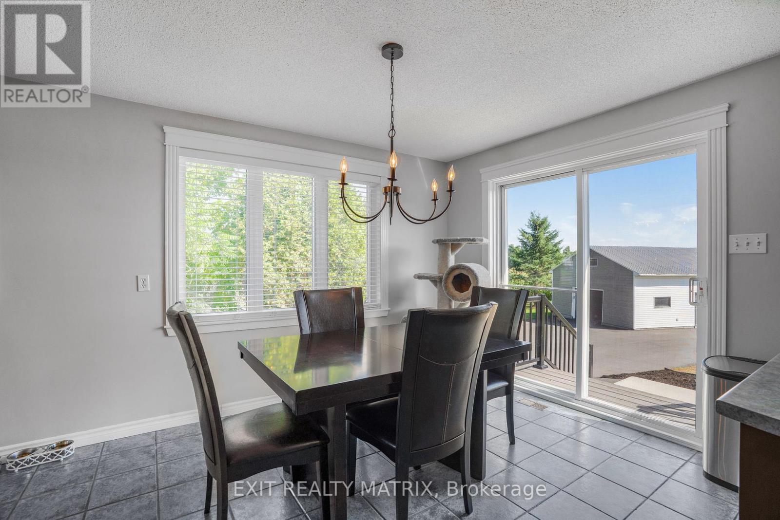 1526 Sandy Hill Road