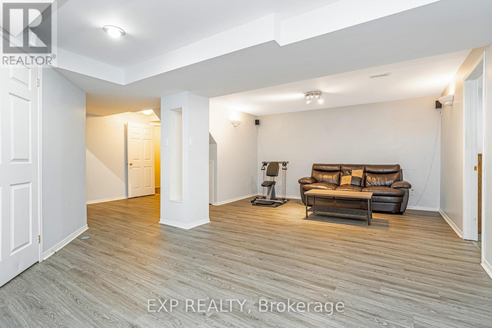 2103 Gardenway Drive