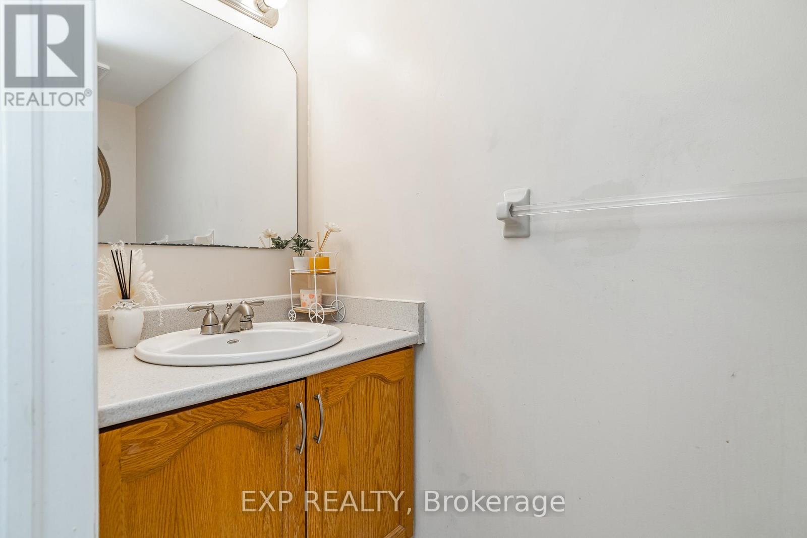2103 Gardenway Drive
