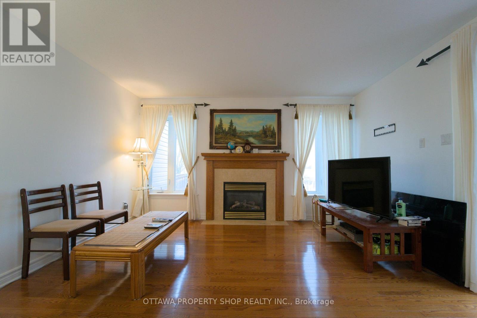 37 Cresthaven Drive