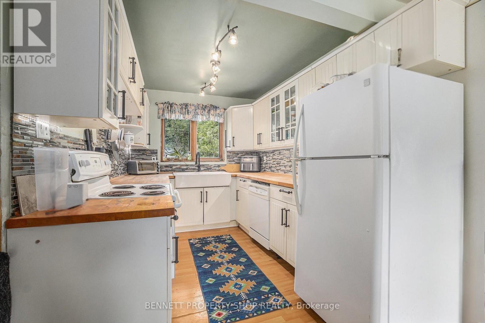 2488 Marshwood Road
