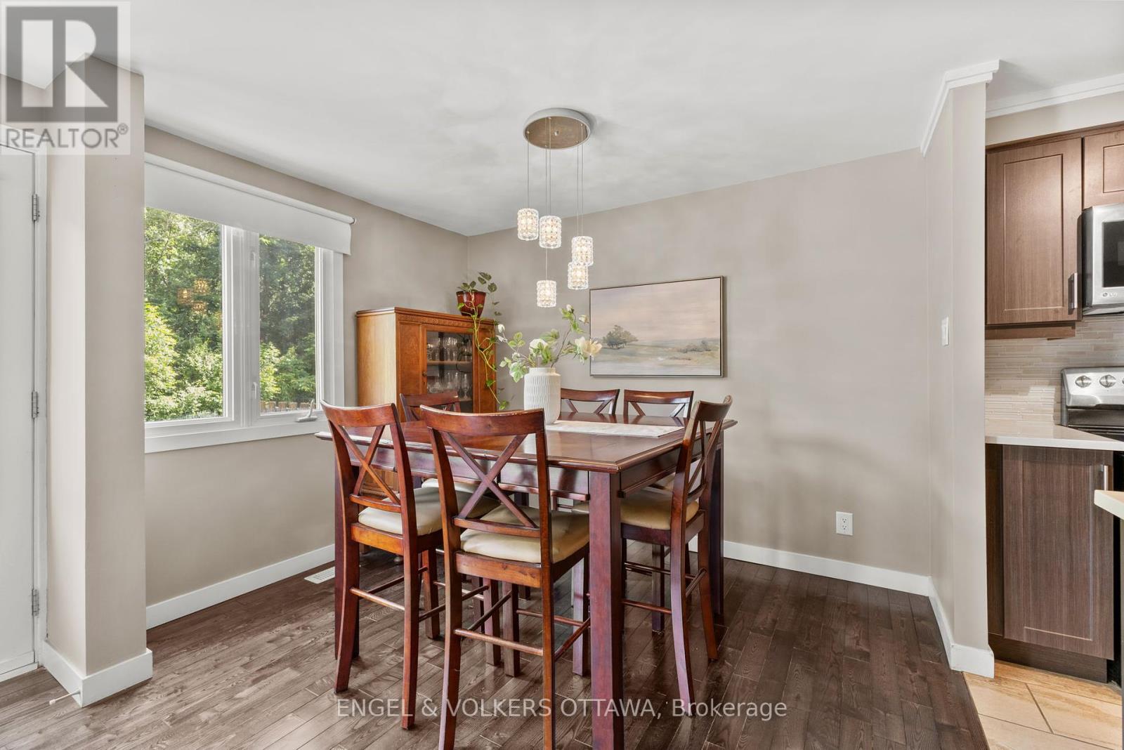 42d Benlea Drive