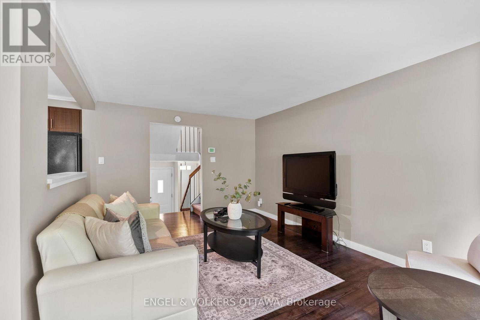 42d Benlea Drive