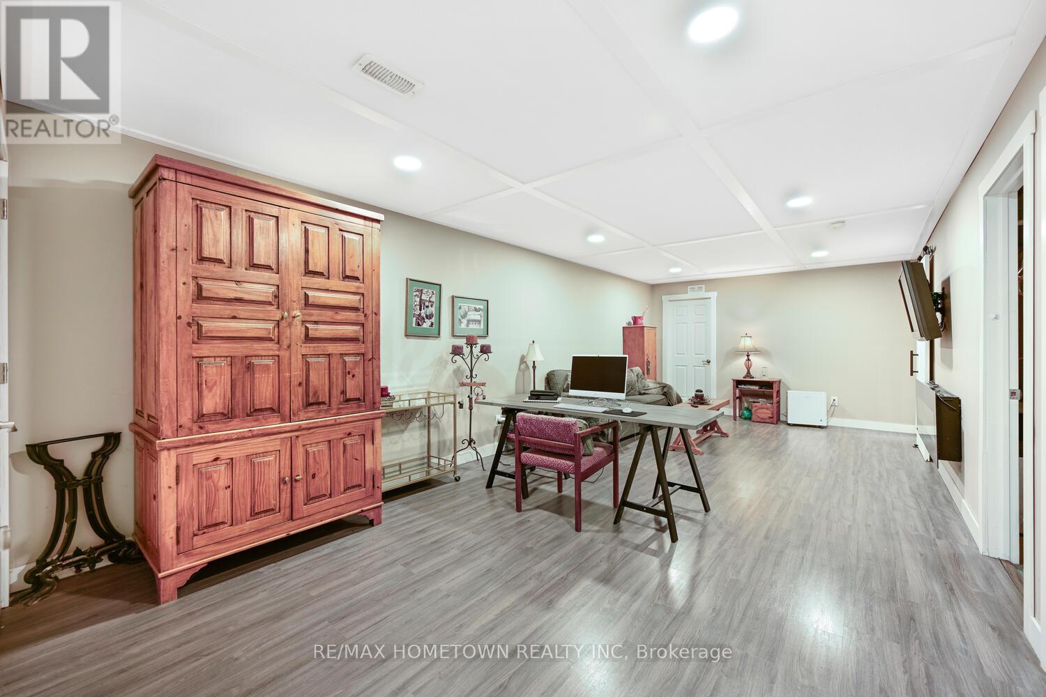 6244 Sixth Concession