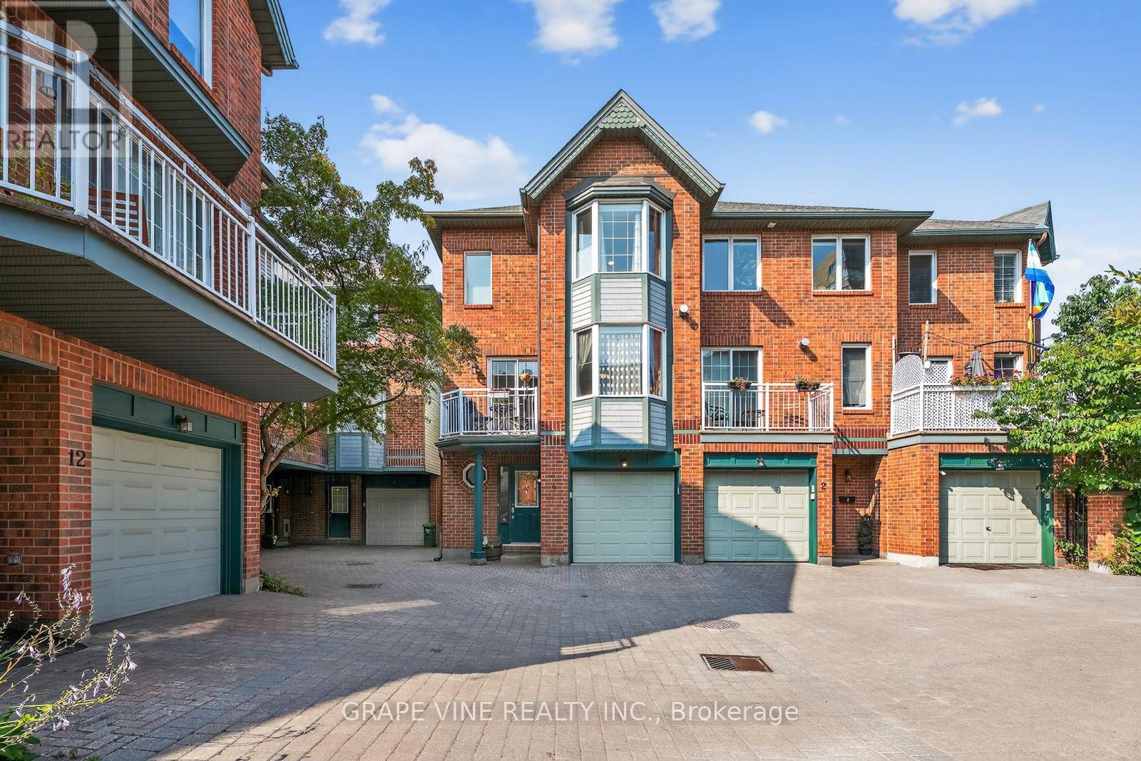 4 Radstock Private