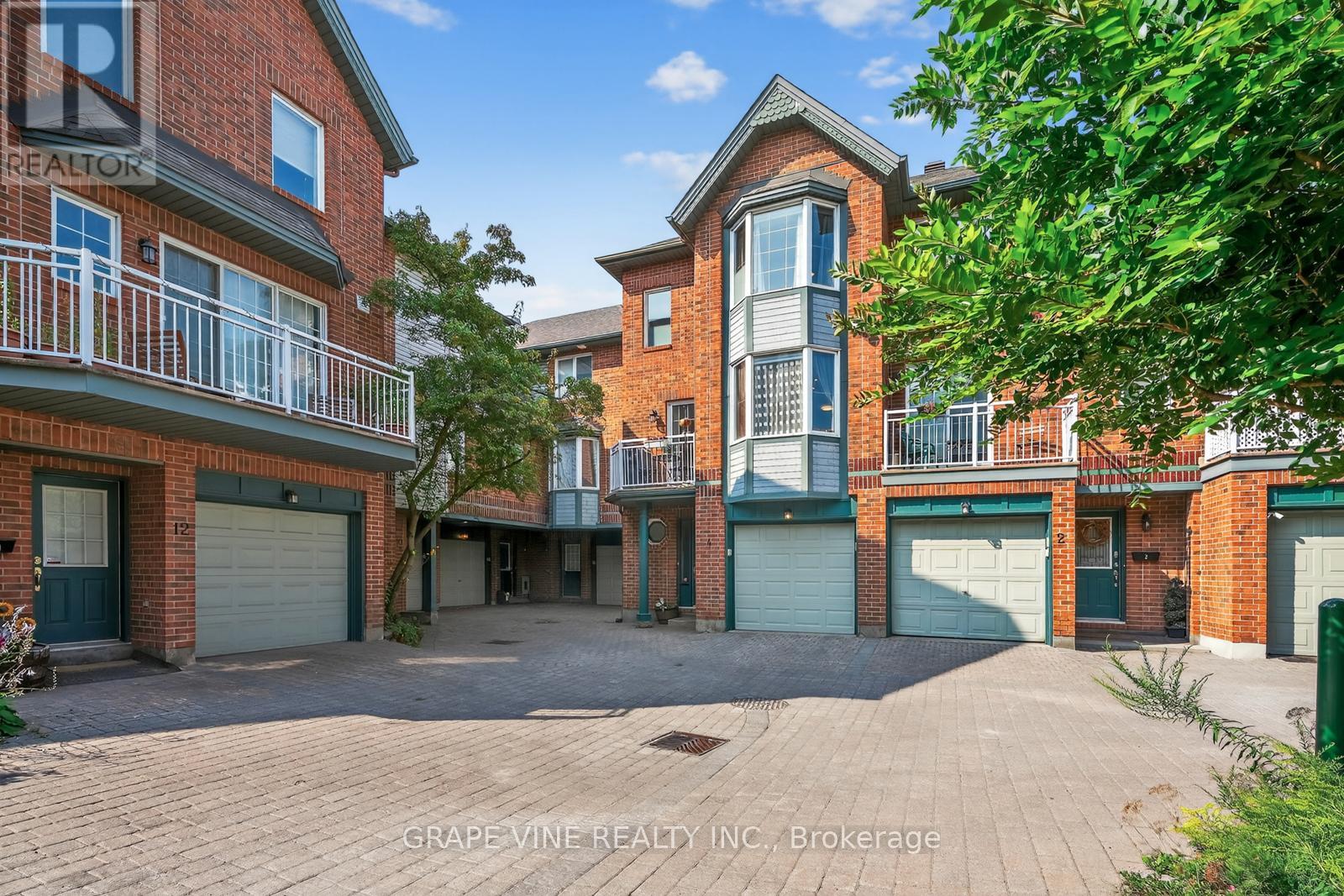 4 Radstock Private