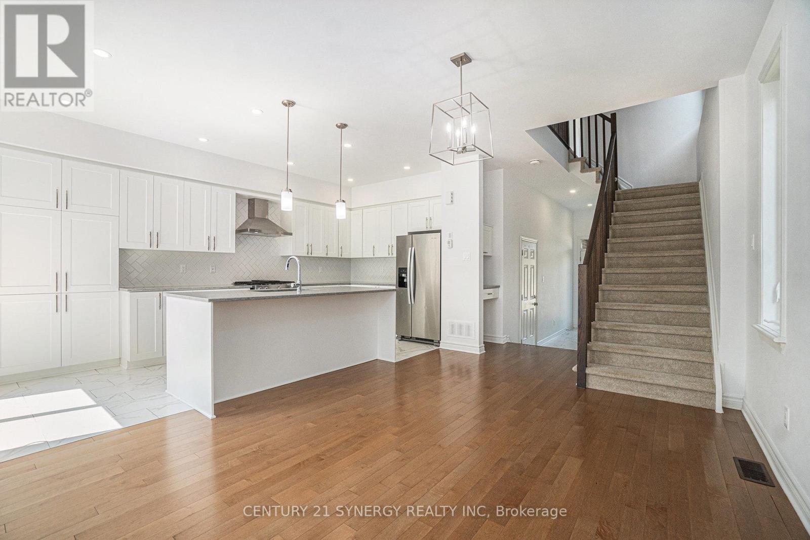 345 Cornice Street