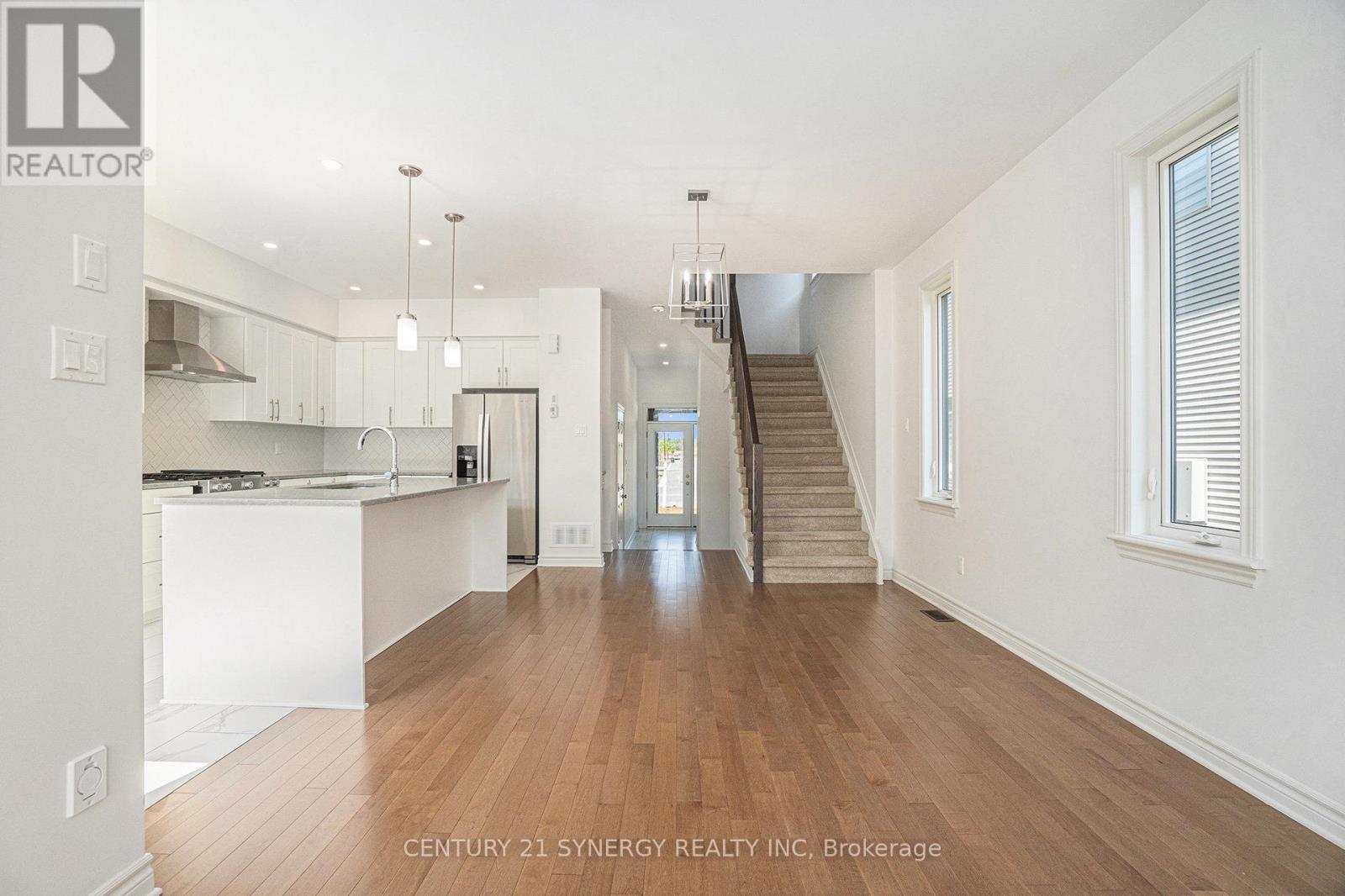 345 Cornice Street