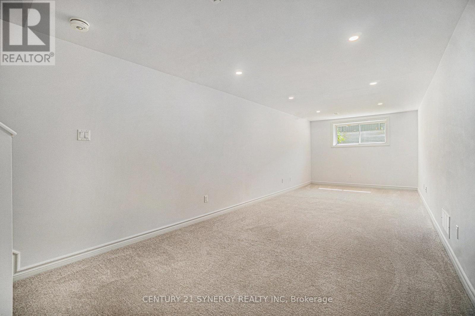345 Cornice Street
