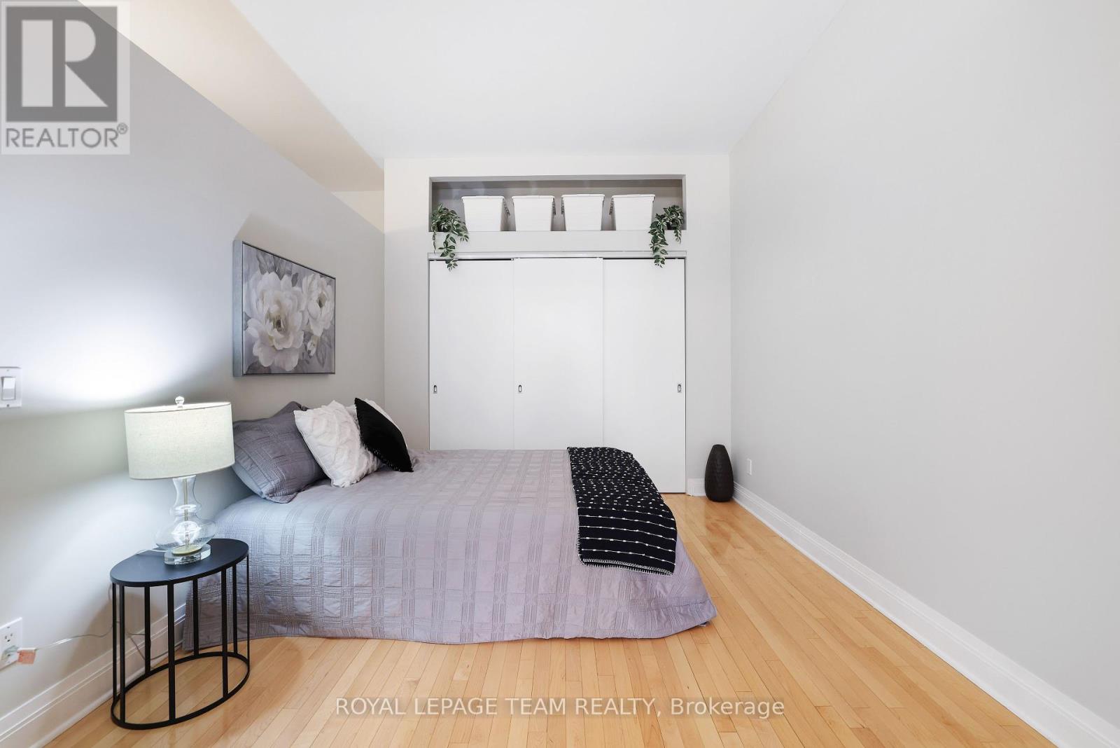 203 - 300 Powell Avenue