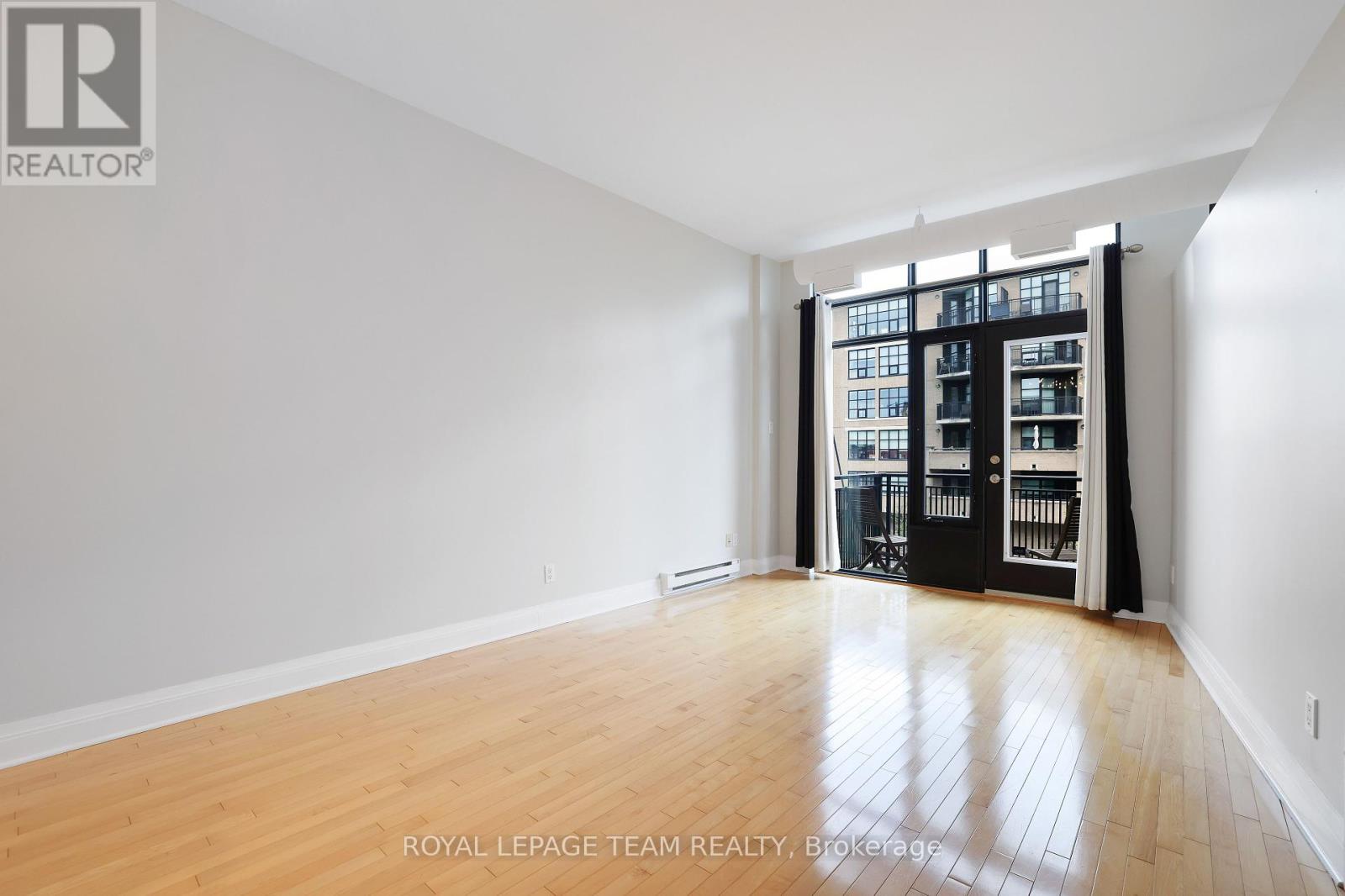 203 - 300 Powell Avenue