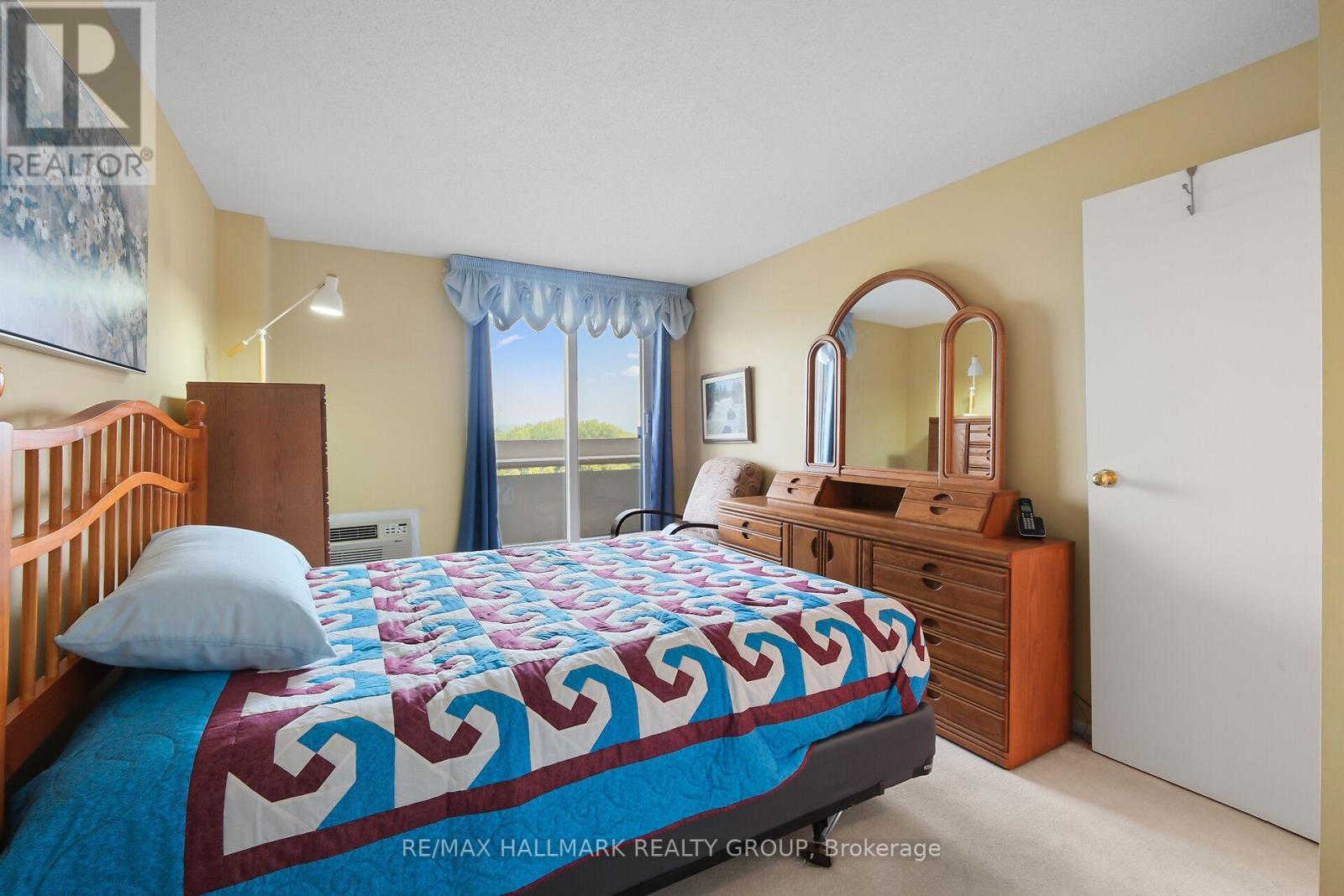 602 - 1081 Ambleside Drive
