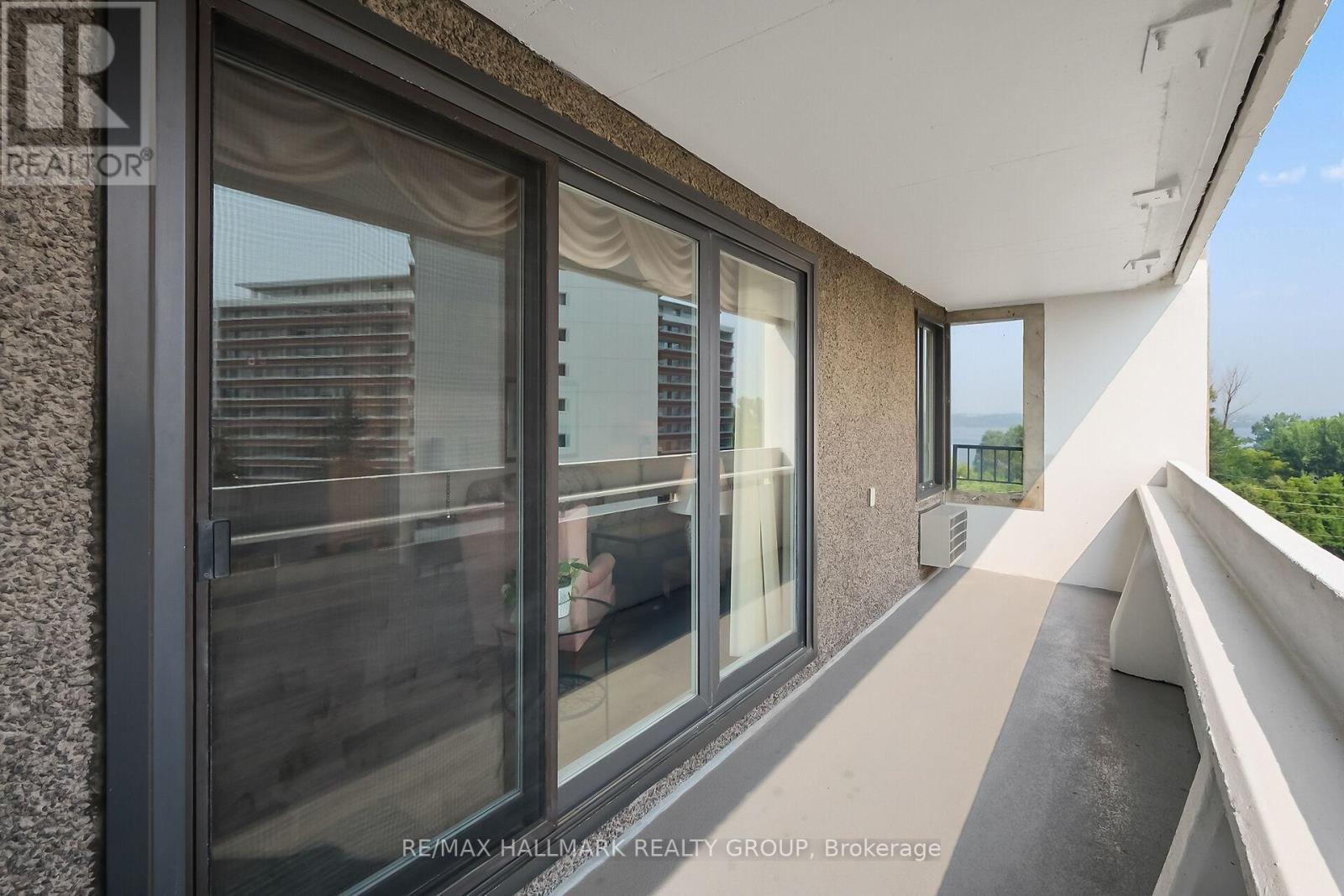 602 - 1081 Ambleside Drive