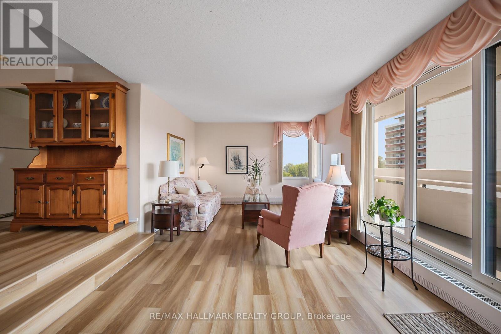 602 - 1081 Ambleside Drive