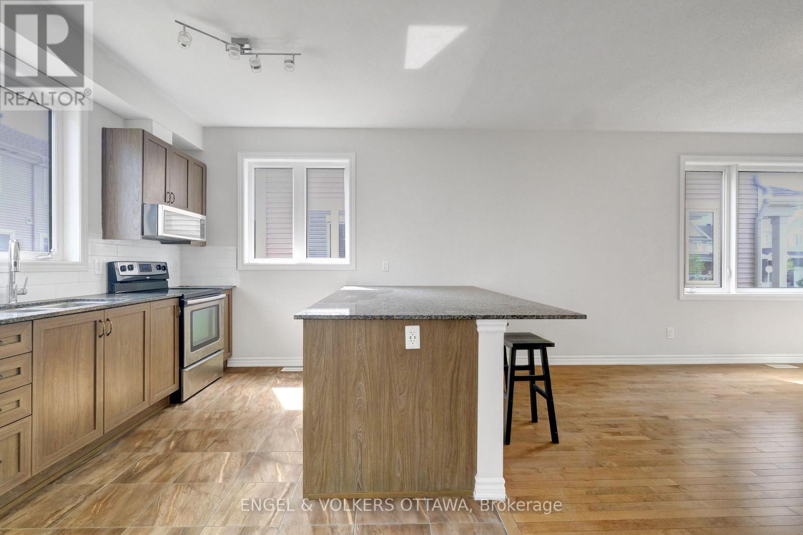305 Lamarche Avenue
