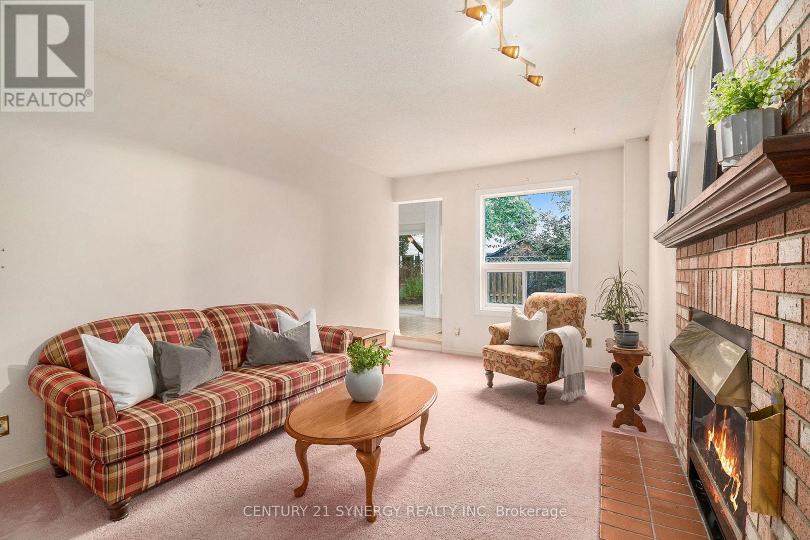 1723 Cara Crescent