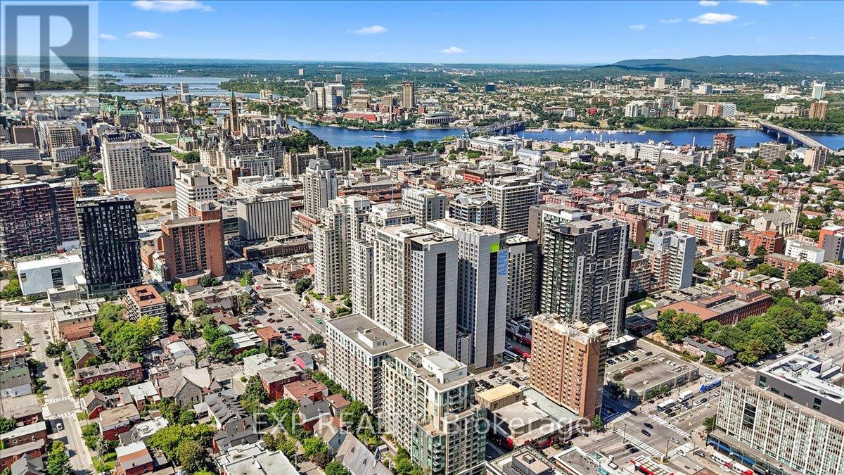 2505 - 242 Rideau Street