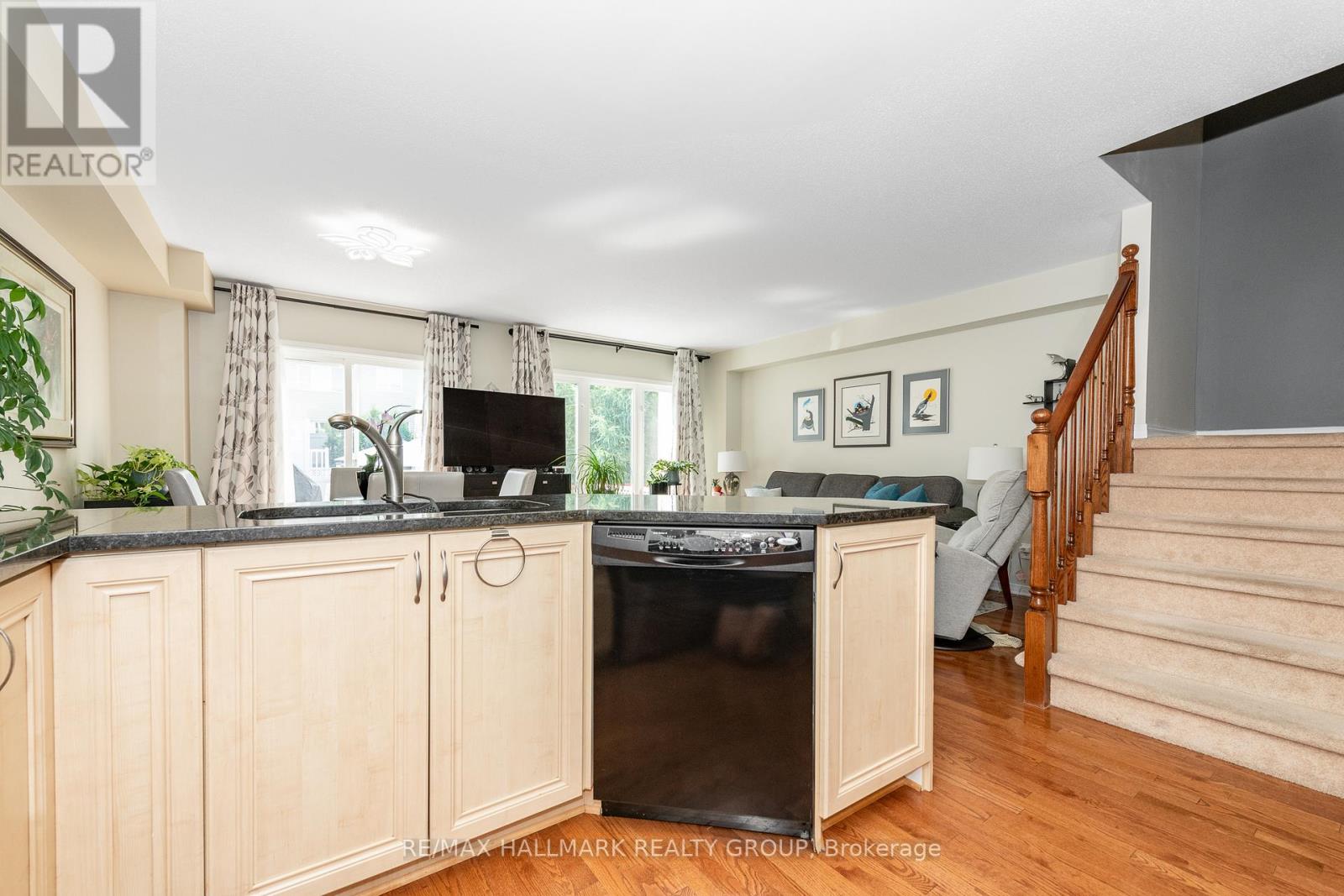 261 Parkrose Private