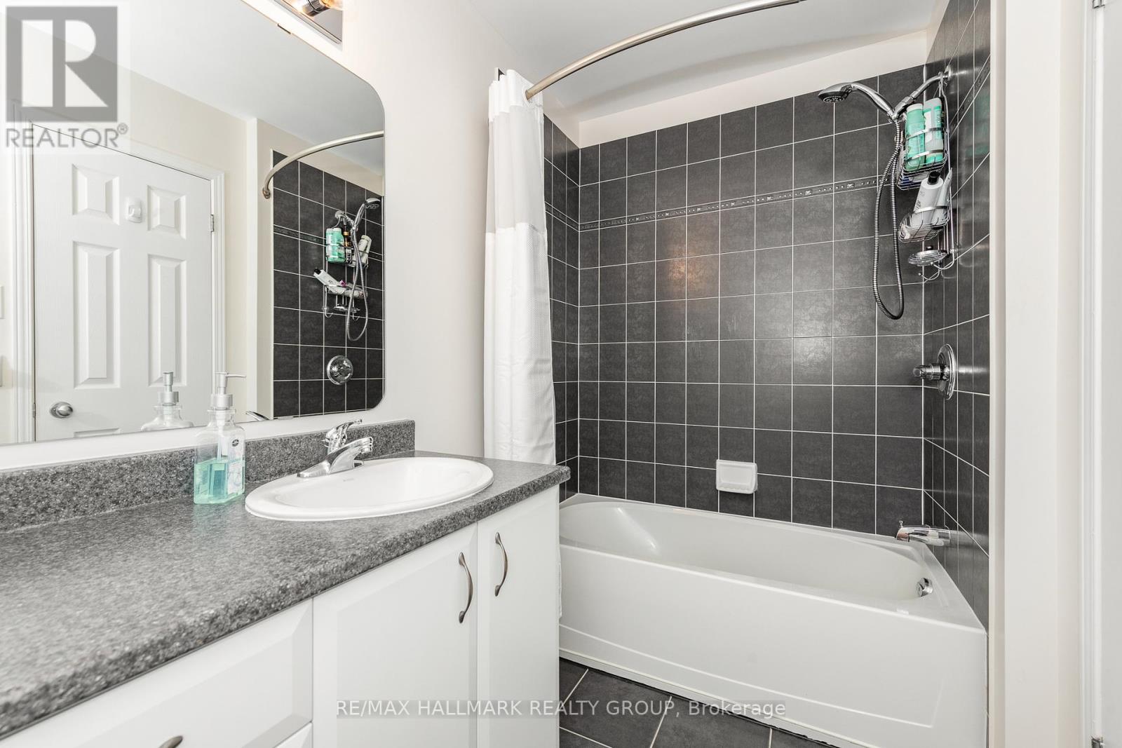 261 Parkrose Private