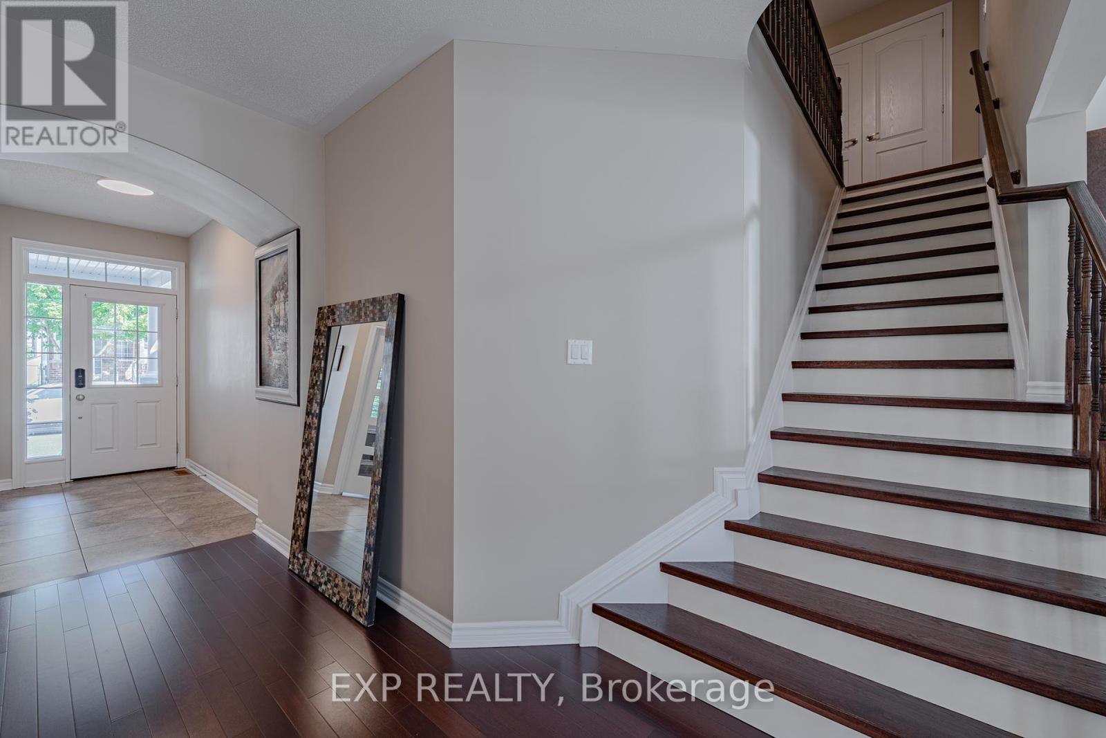 3308 Riverset Crescent