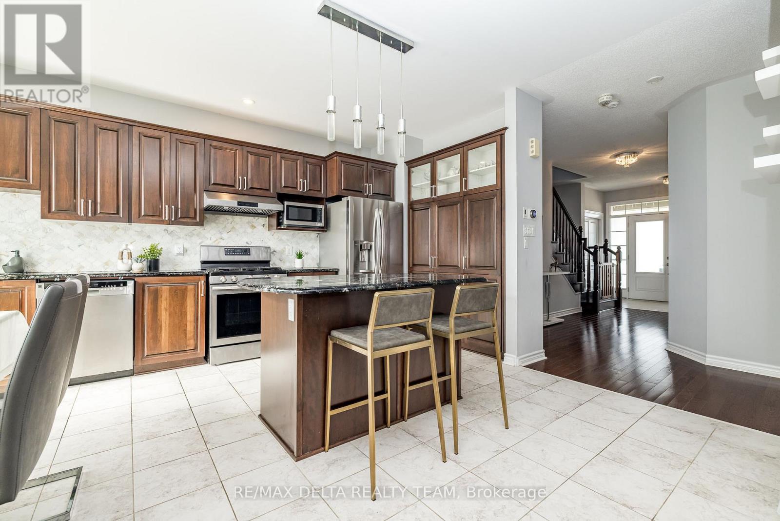 218 Enclave Walk