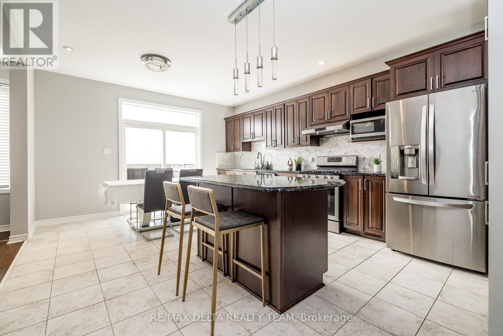 218 Enclave Walk