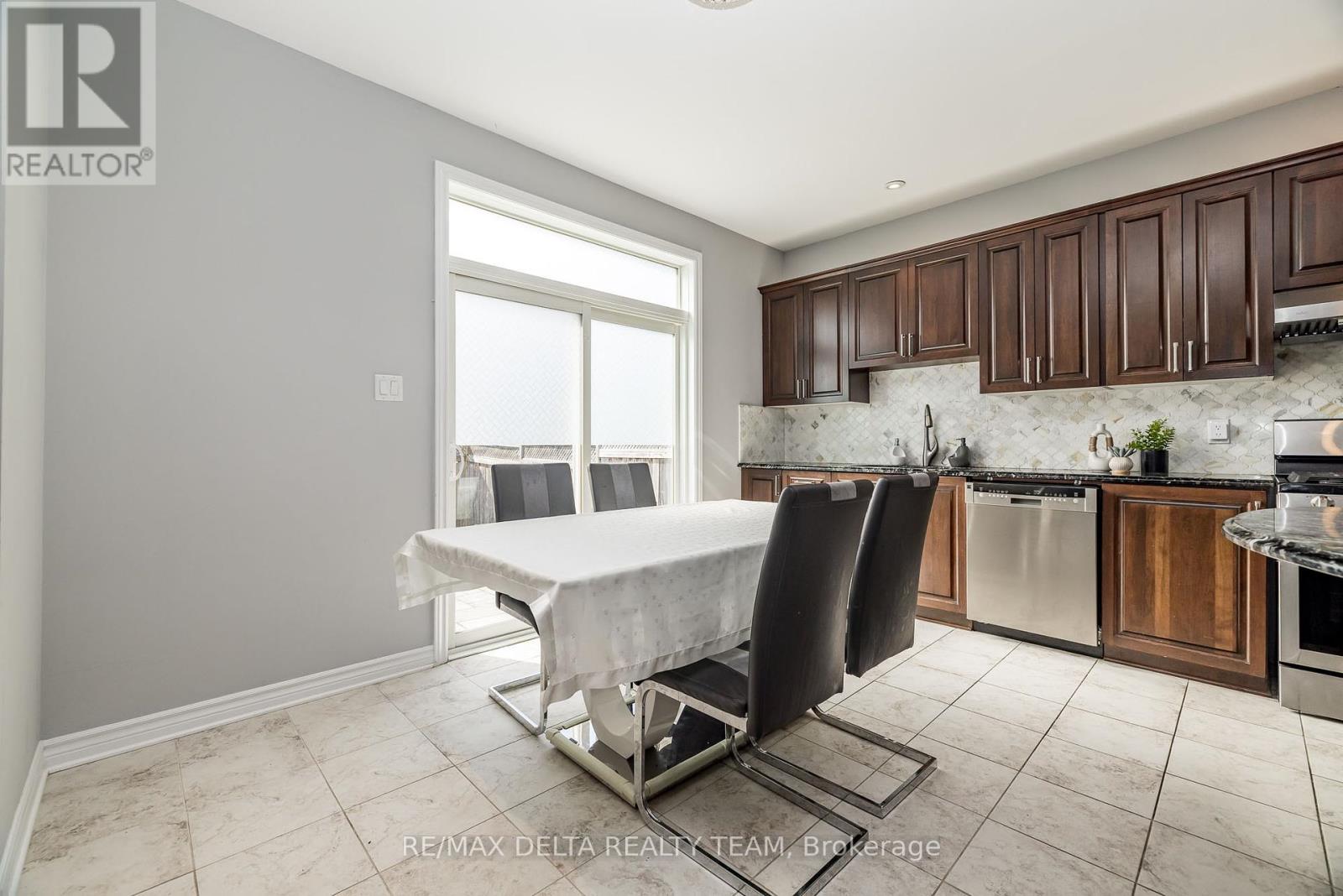 218 Enclave Walk