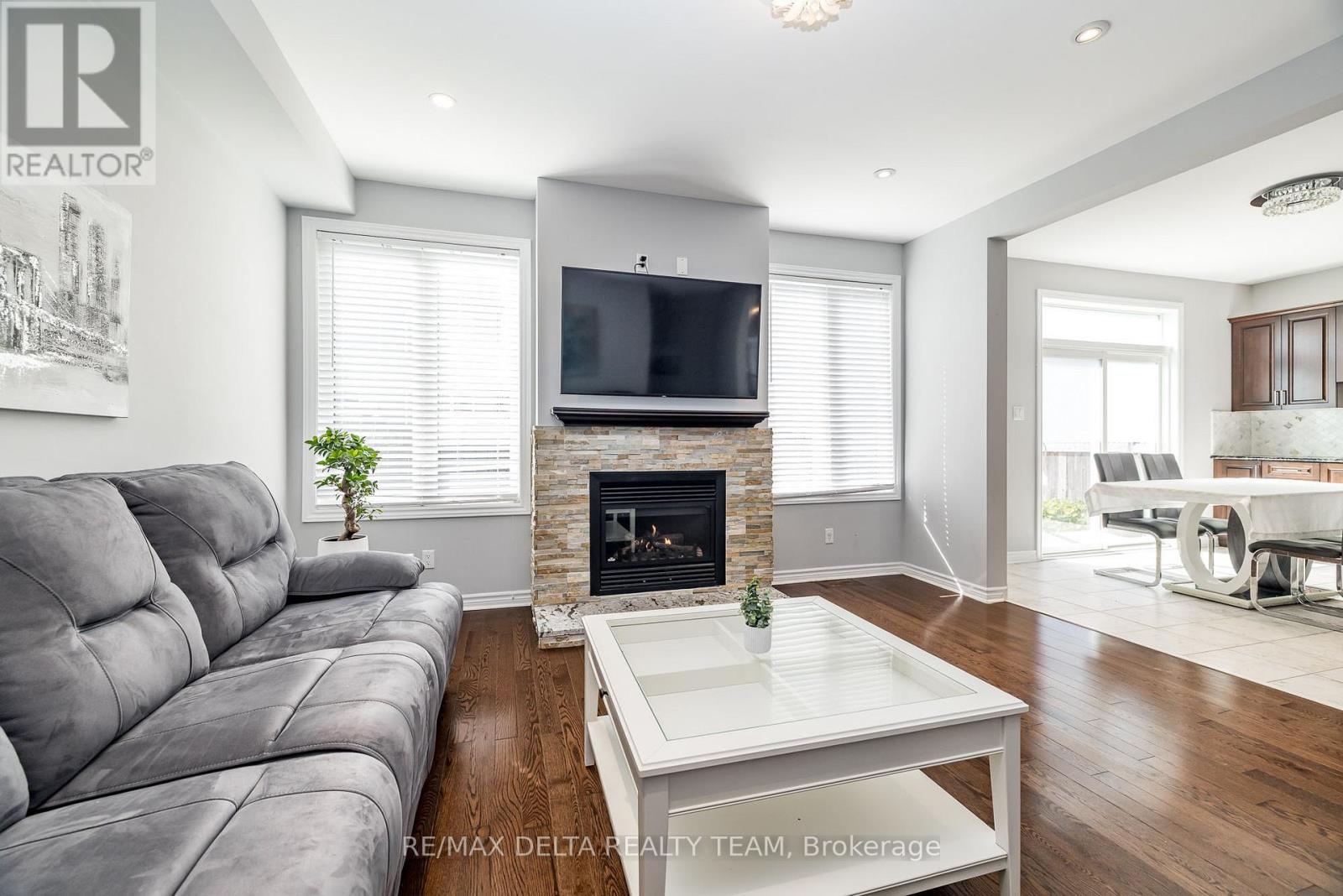 218 Enclave Walk
