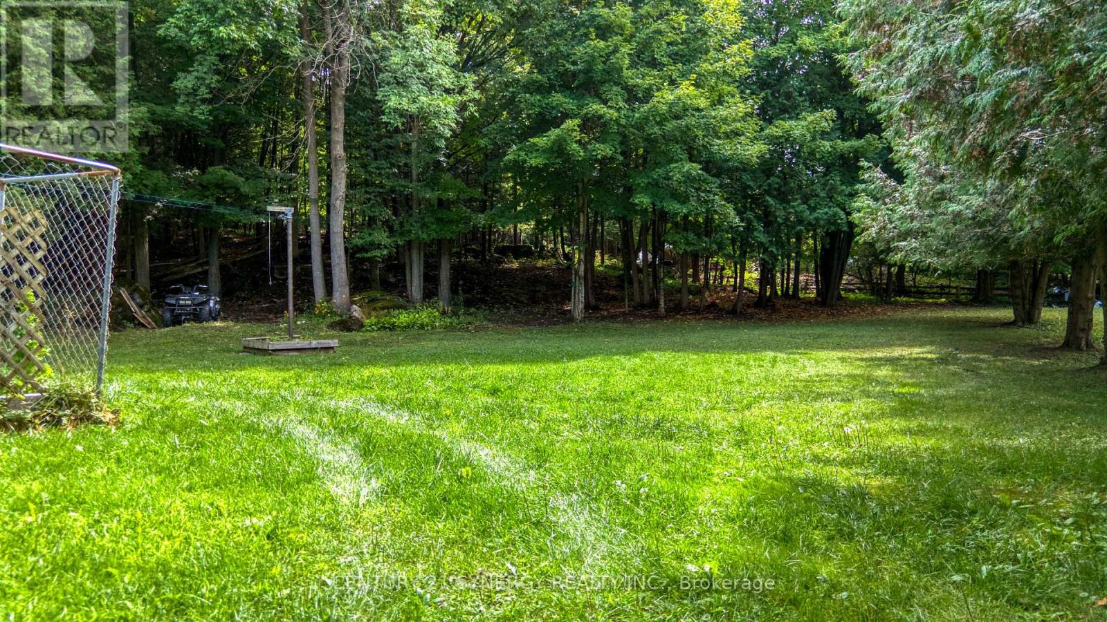 144 Affleck Crescent