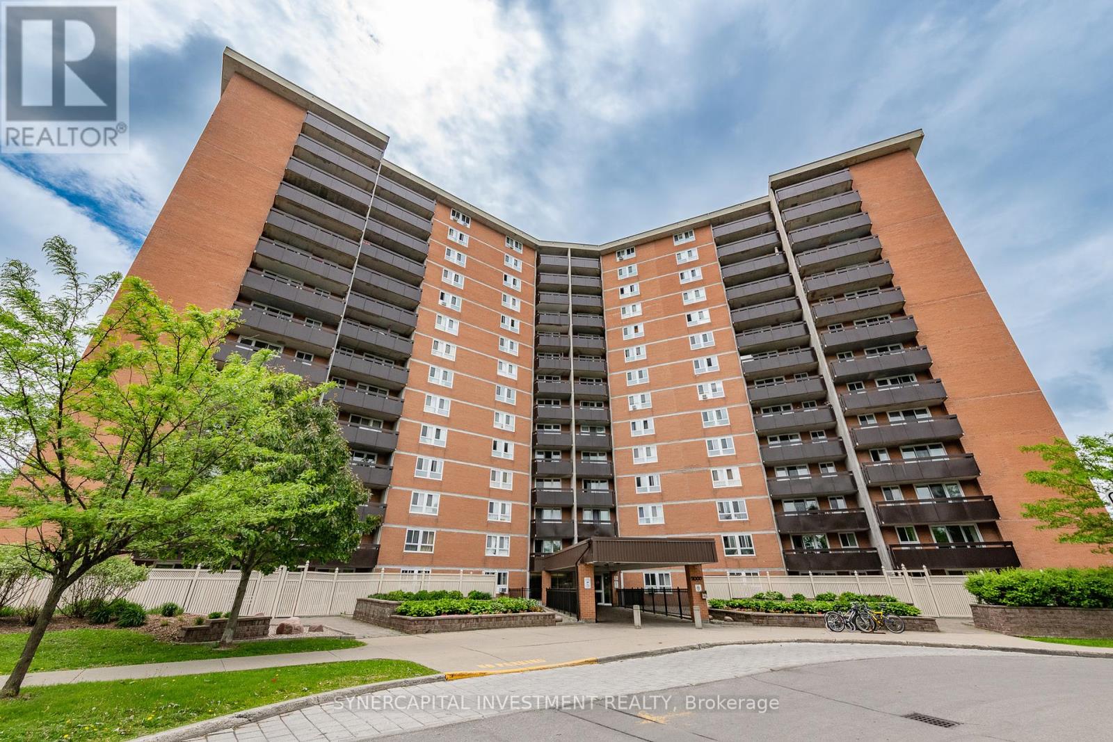 1202 - 2000 Jasmine Crescent