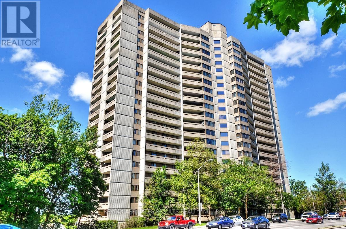 304 - 415 Greenview Avenue