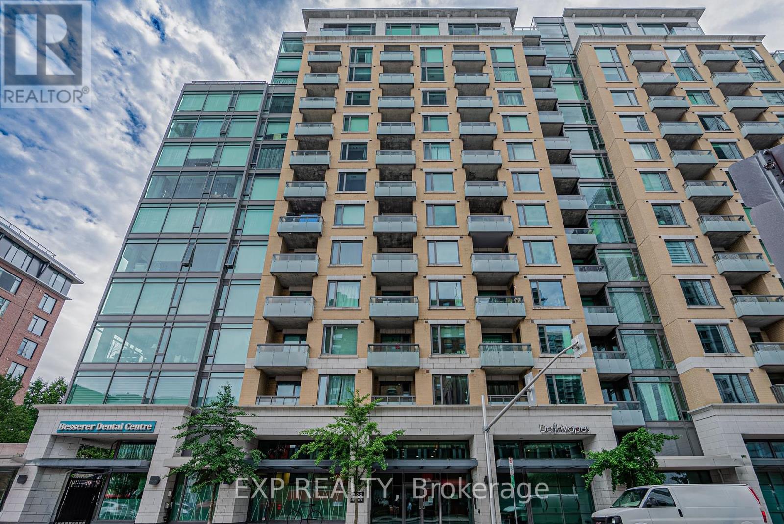 1407 - 238 Besserer Street