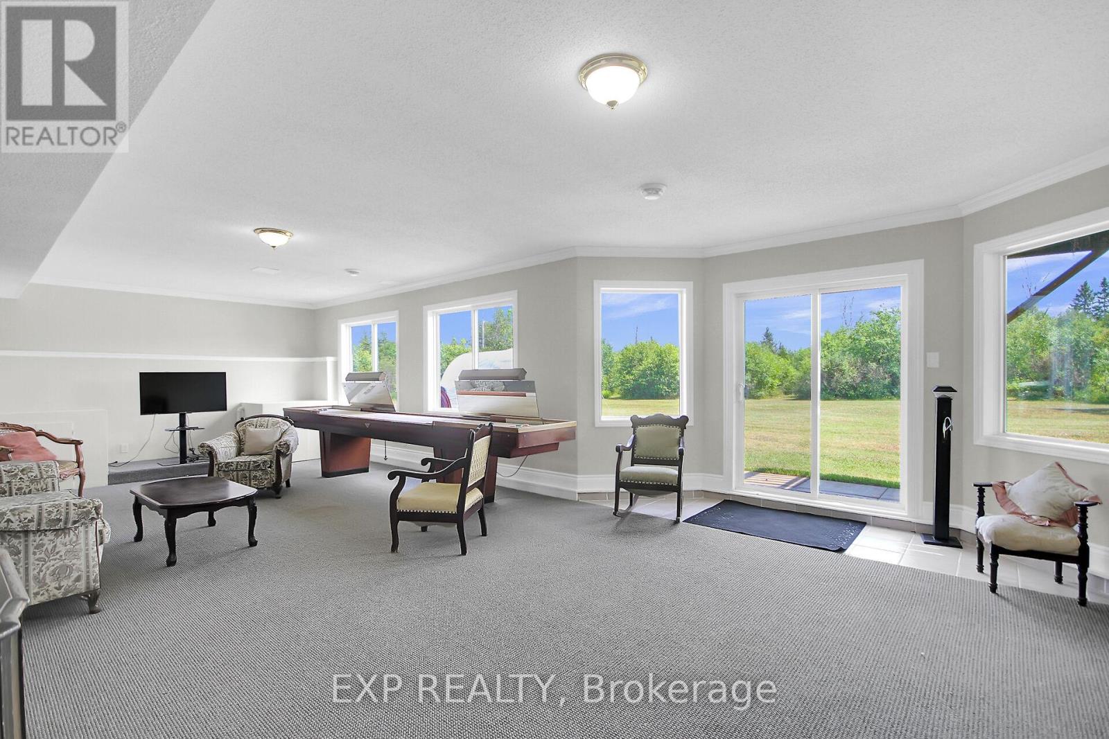 372 Stonehome Crescent