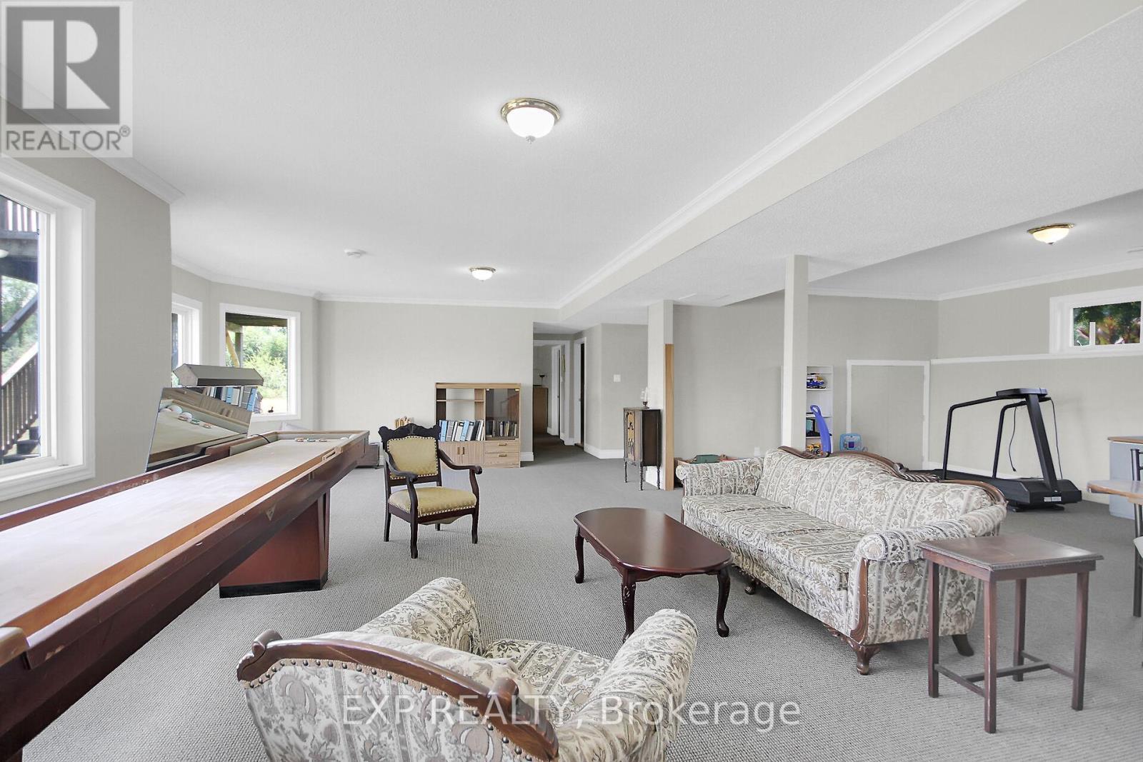 372 Stonehome Crescent