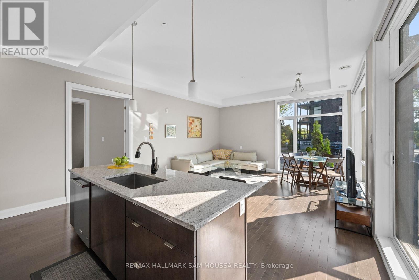 101 - 120 Cortile Private
