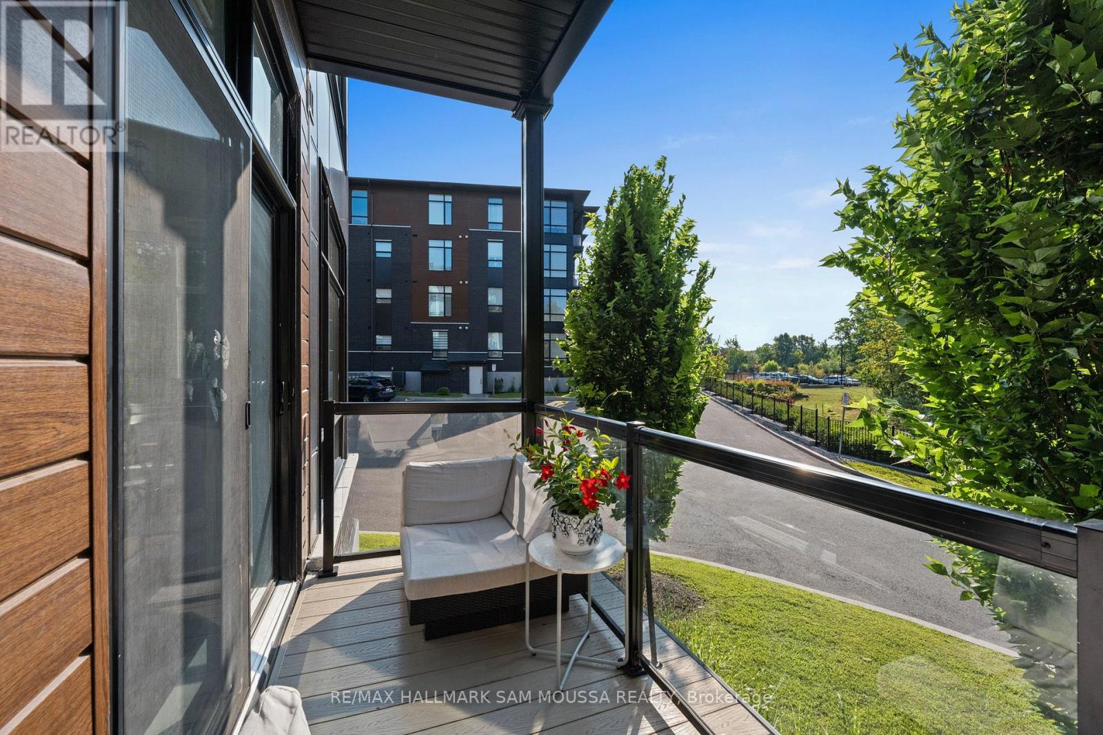 101 - 120 Cortile Private