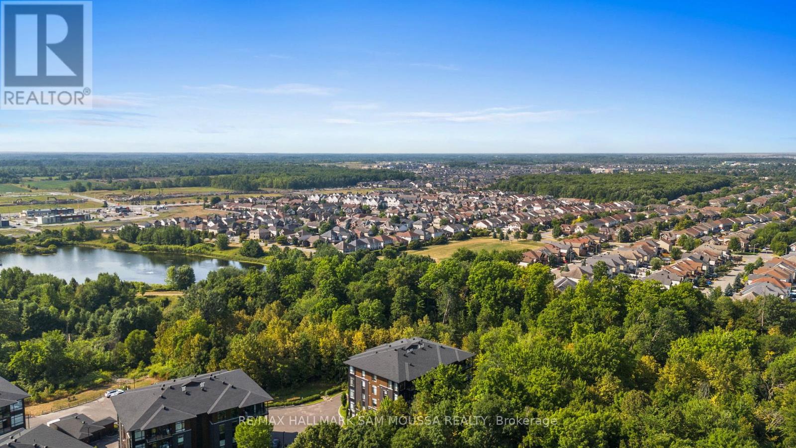 101 - 120 Cortile Private