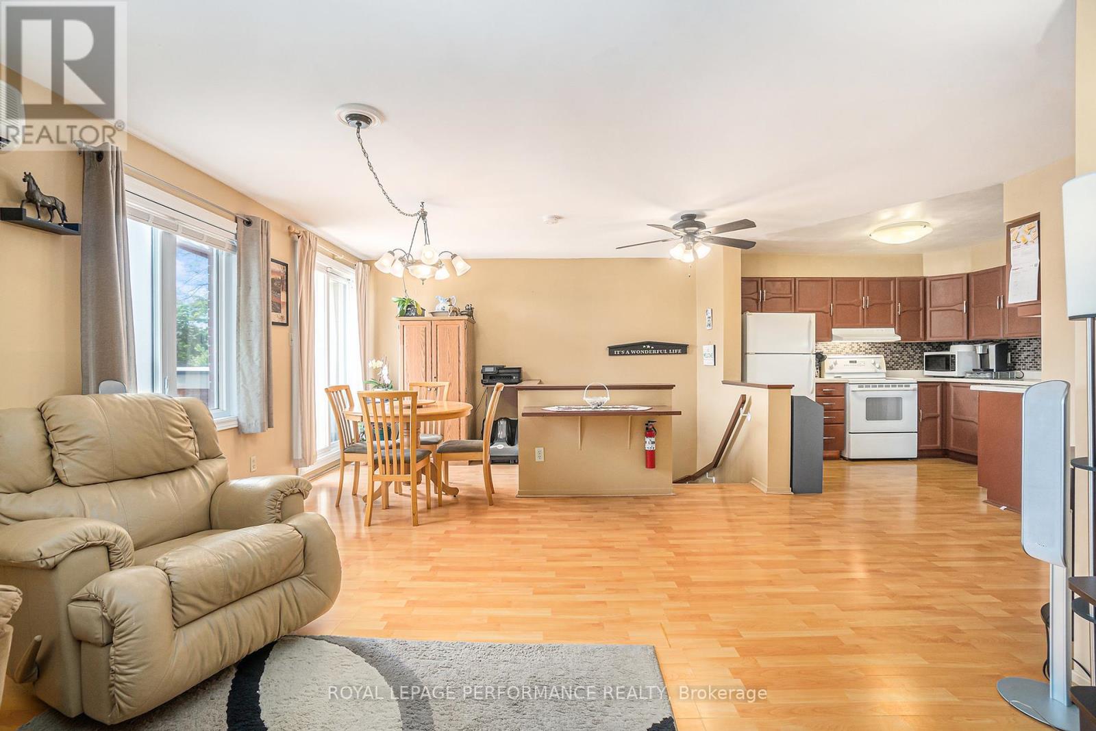 201 - 1765 Cabaret Lane