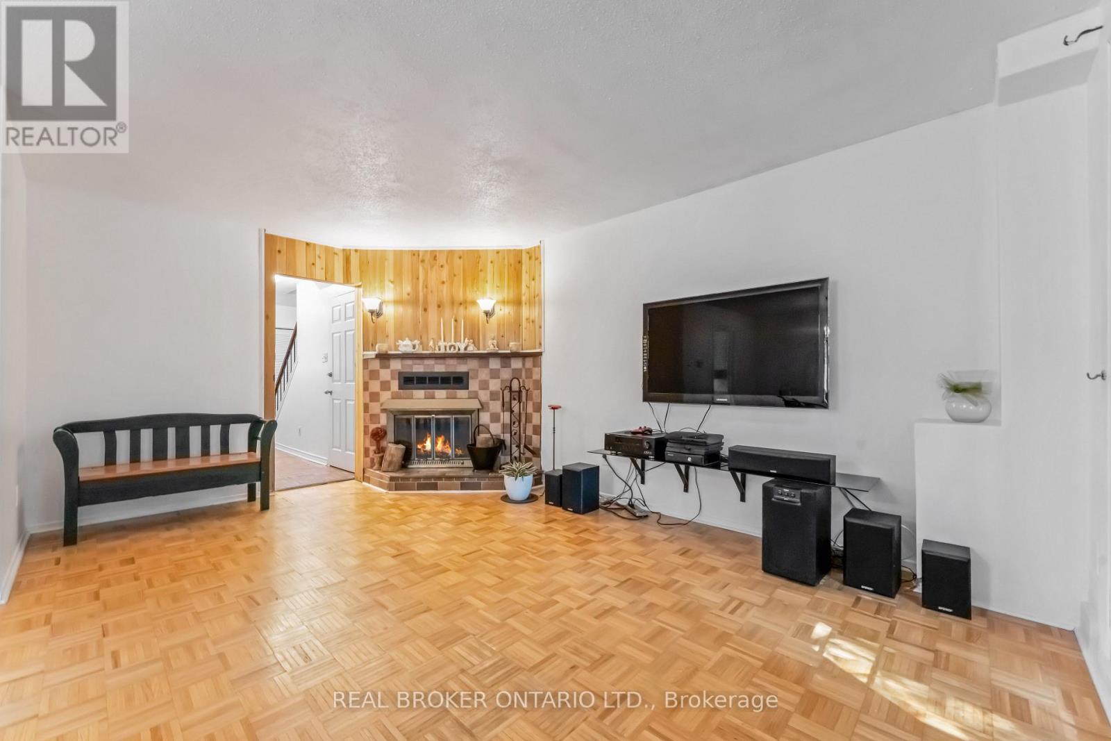 77 Priam Way