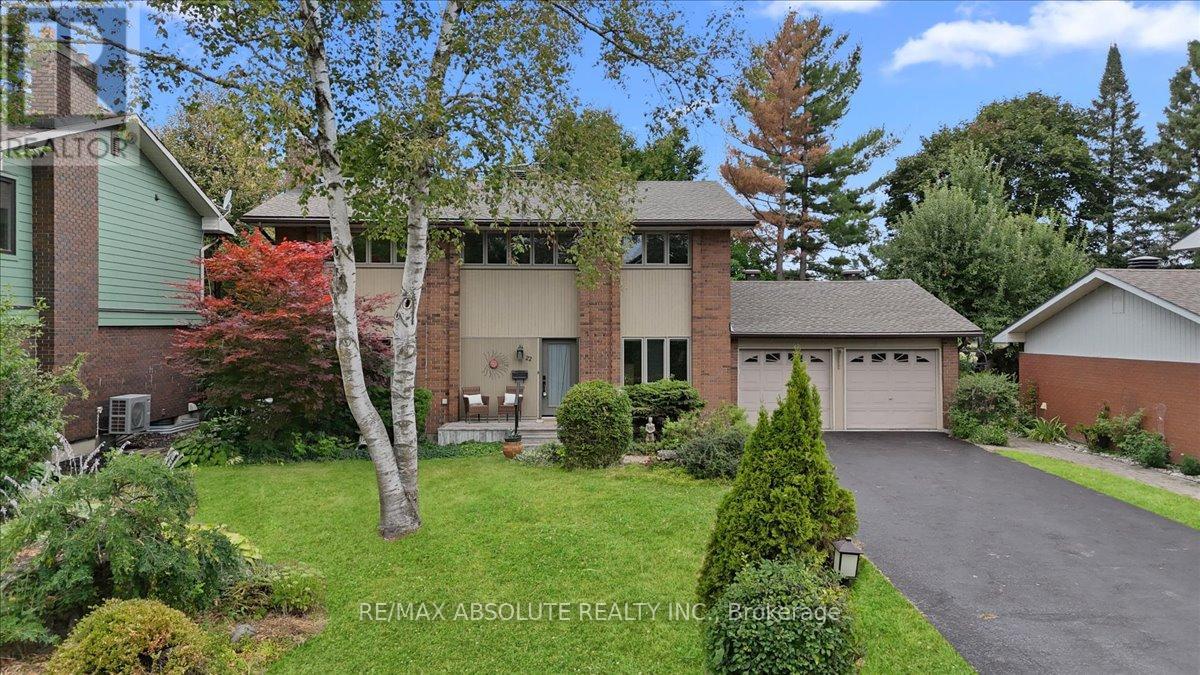 22 Banting Crescent