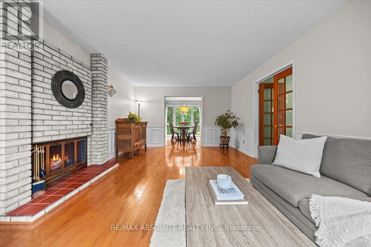 22 Banting Crescent