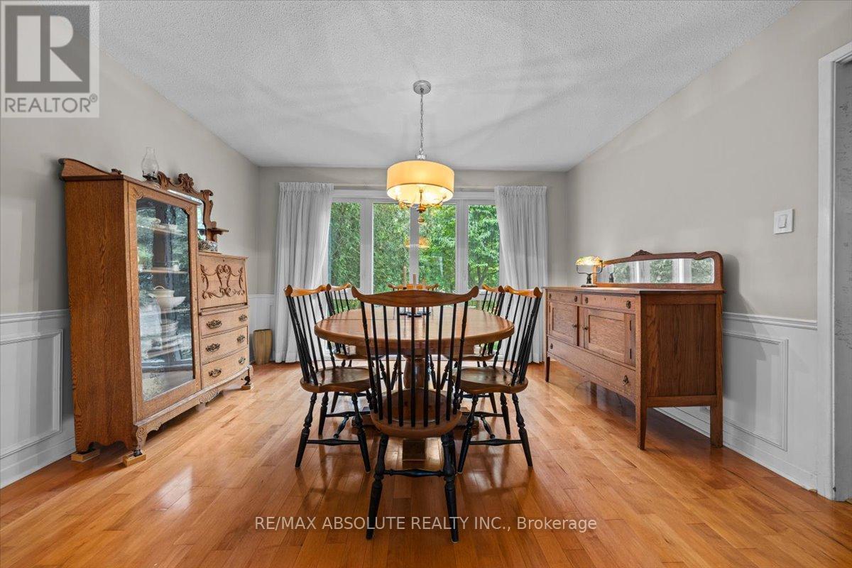 22 Banting Crescent