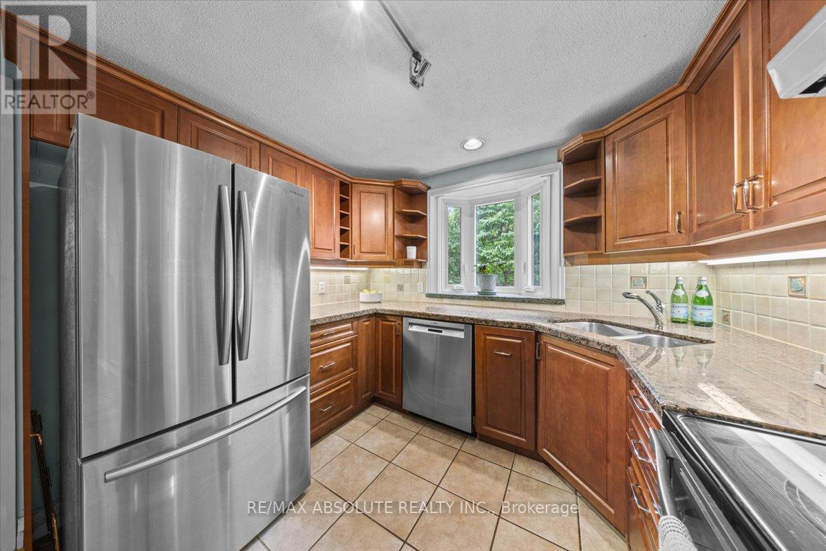 22 Banting Crescent