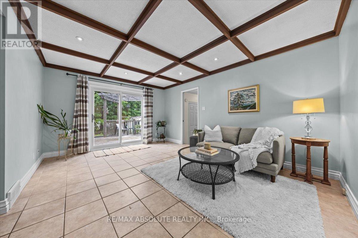 22 Banting Crescent