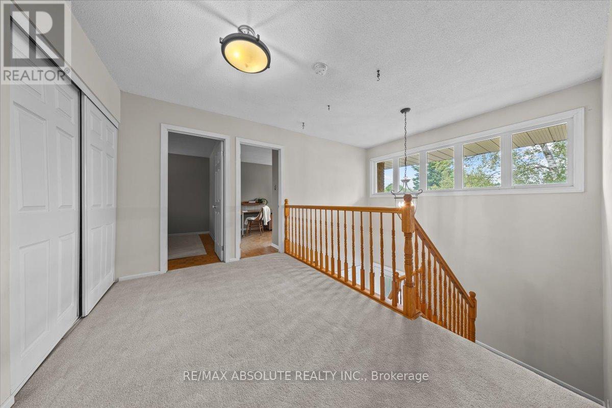 22 Banting Crescent