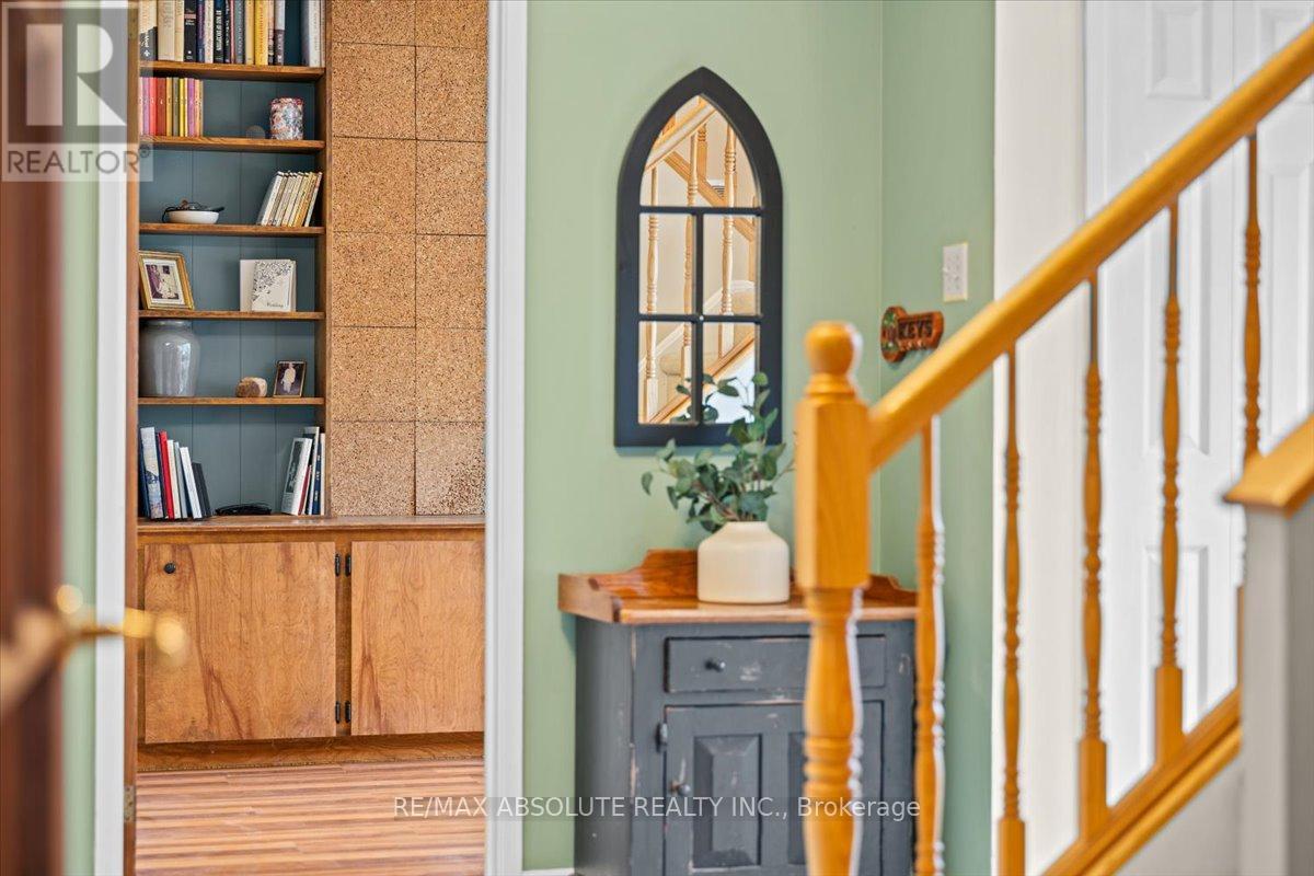 22 Banting Crescent